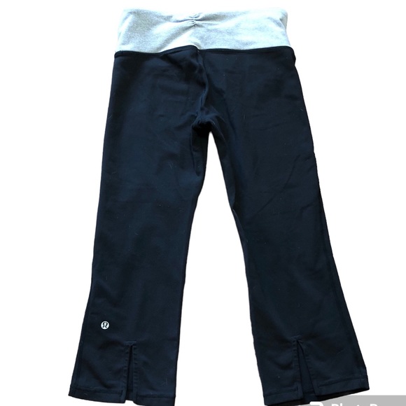 Lululemon Ladies Crop - Picture 3 of 5